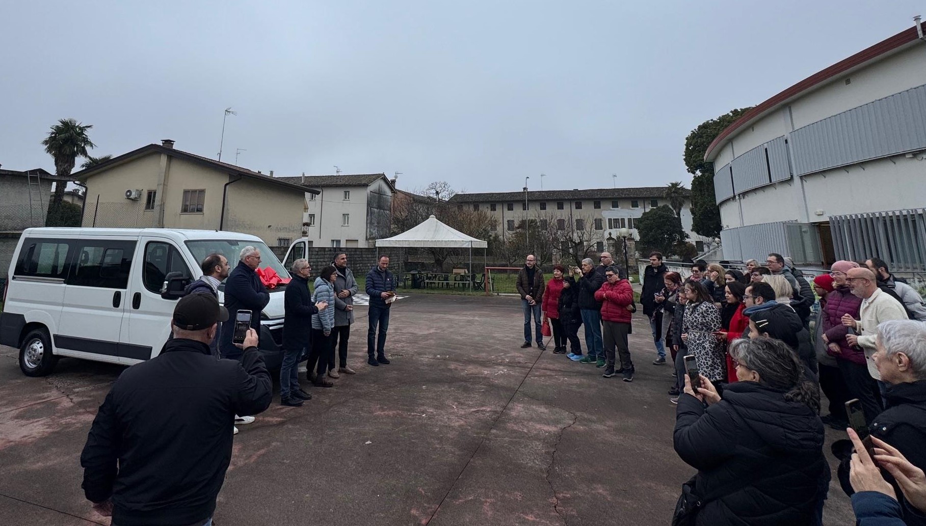 INCLUSIONE. BORDIN INAUGURA PULMINO FASIN APS: QUI SI CRESCE INSIEME